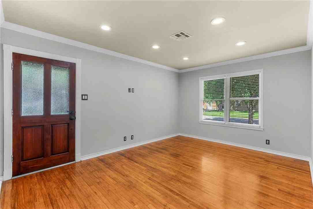 622 Collingswood Dr - Photo 4 of 26