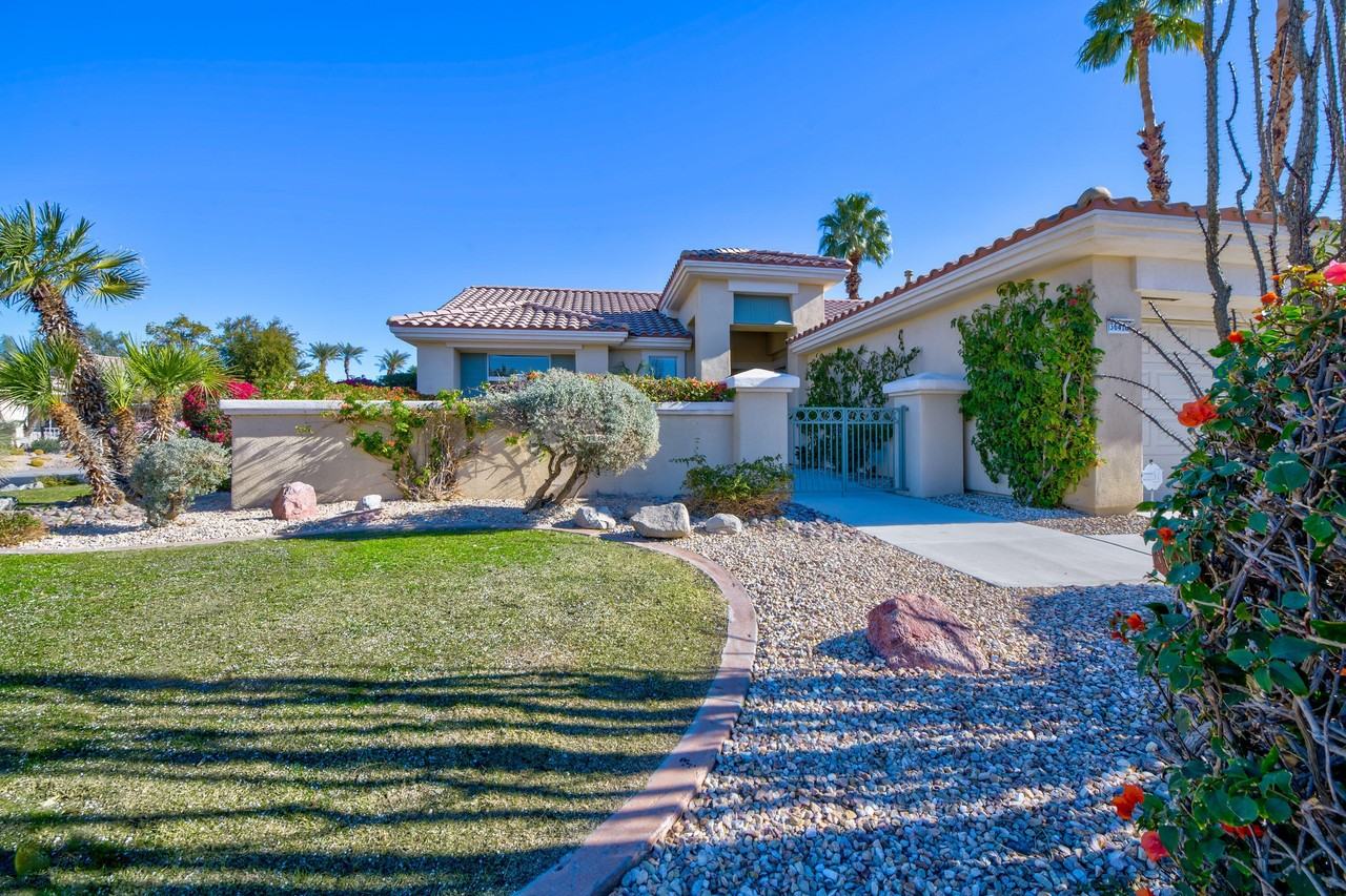 36418 Fan Palm Way - Photo 2 of 50