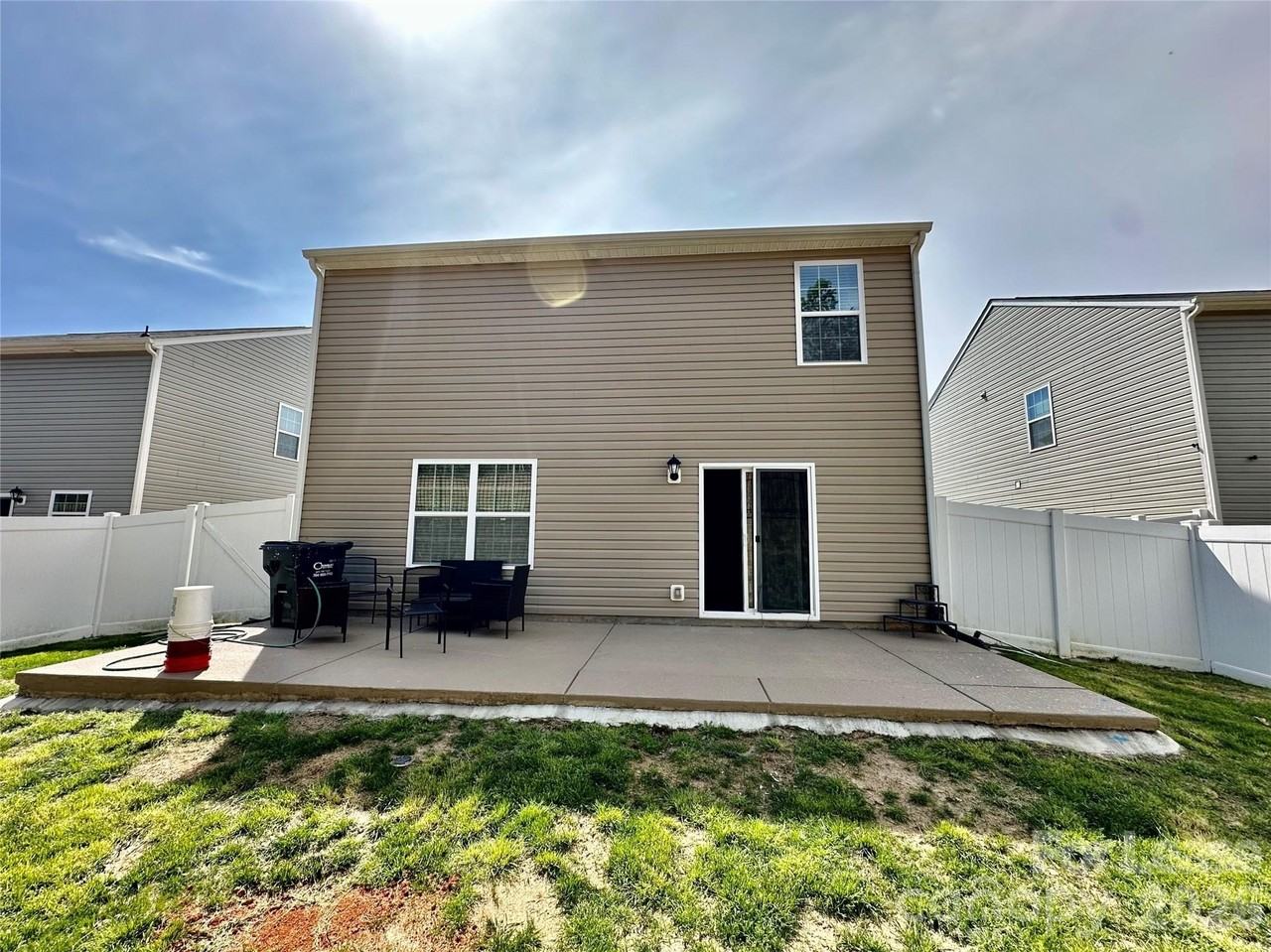 1339 Mifflin Ln - Photo 5 of 39