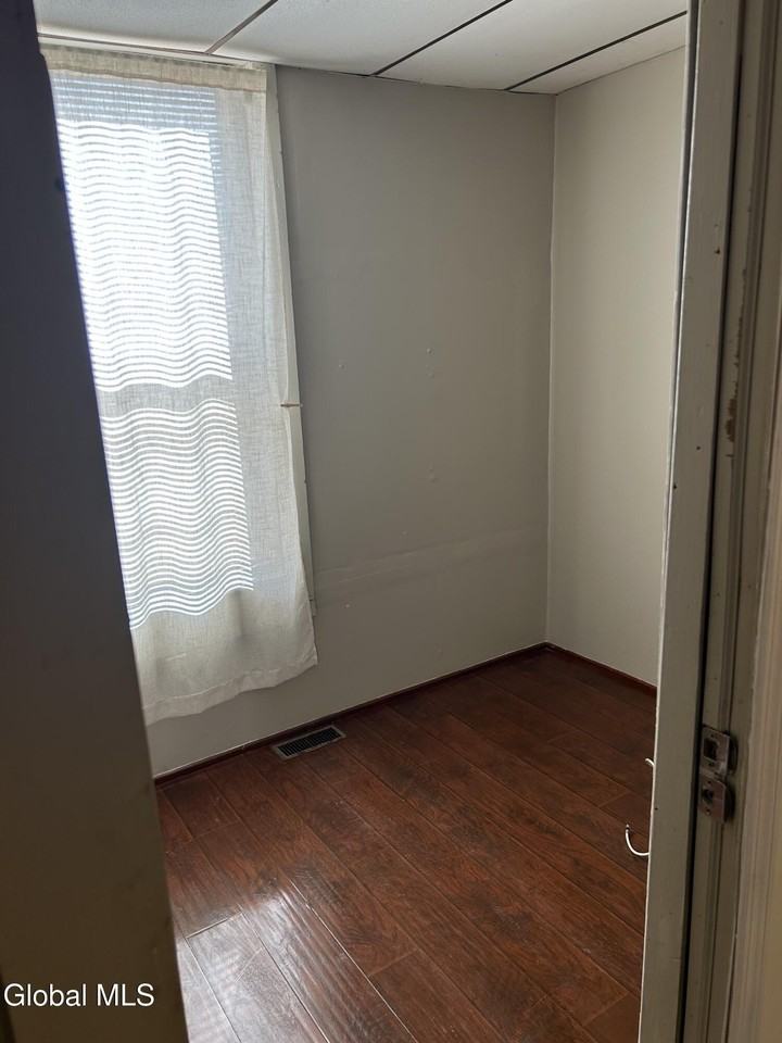 1908 4th Ave Apt 1s - Photo 6 of 8