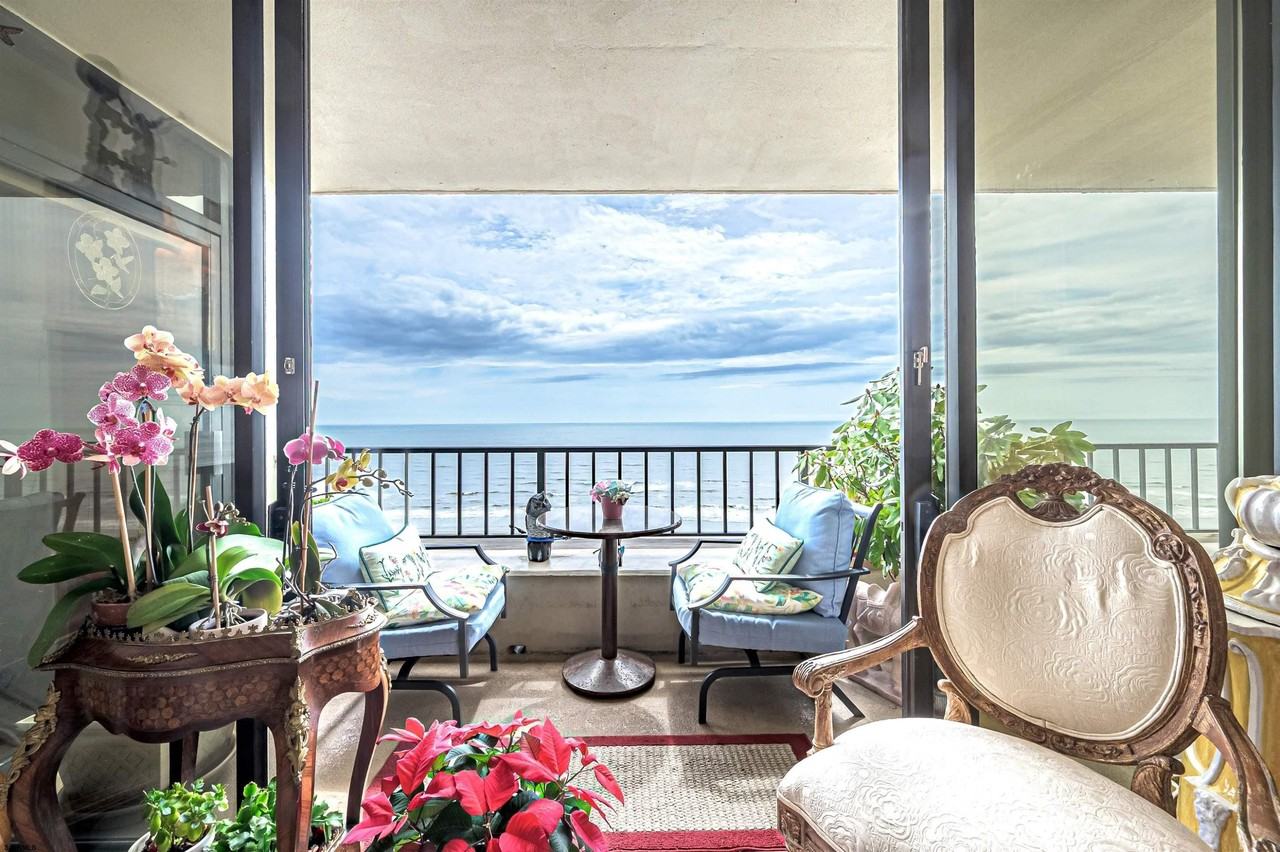 3851 Boardwalk #1702 - Photo 7 of 36