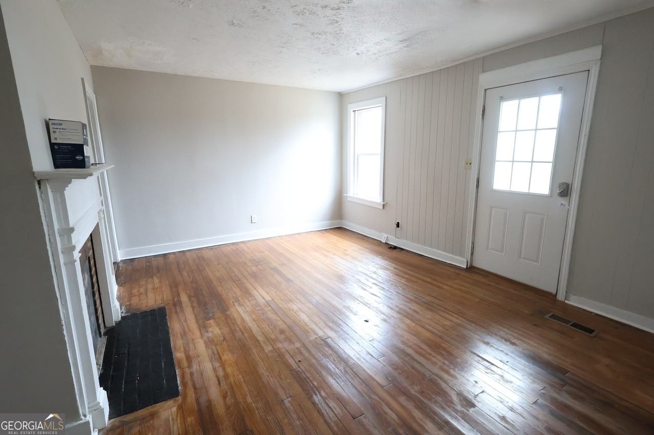 829 Matheson Rd - Photo 4 of 27