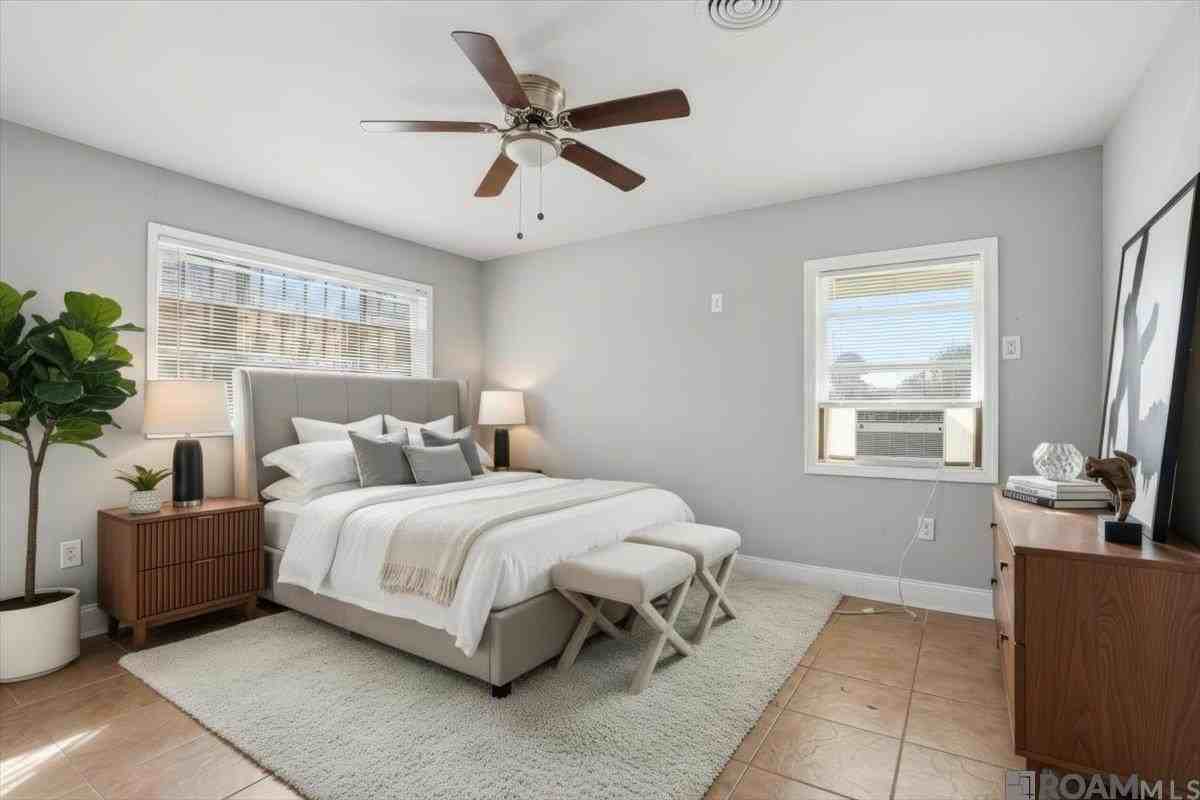 3285 Ozark St - Photo 4 of 12