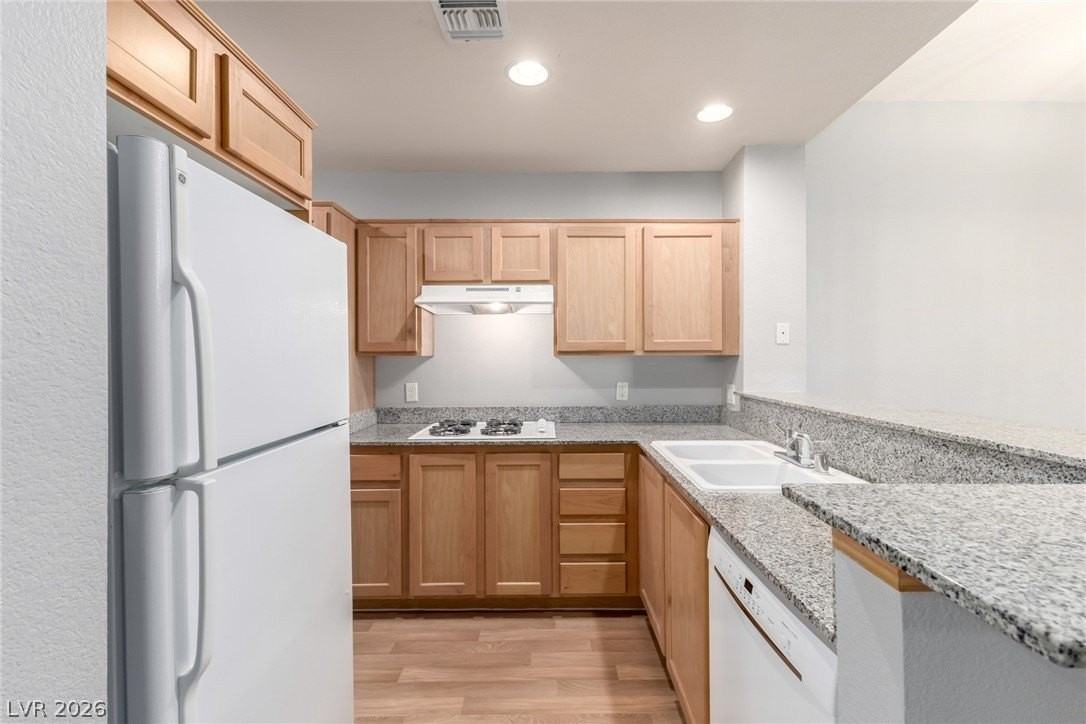 63 E Agate Ave #301 - Photo 6 of 47