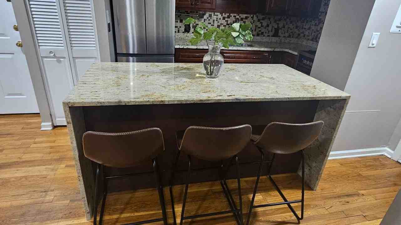 319 Barrow St #2A - Photo 4 of 22