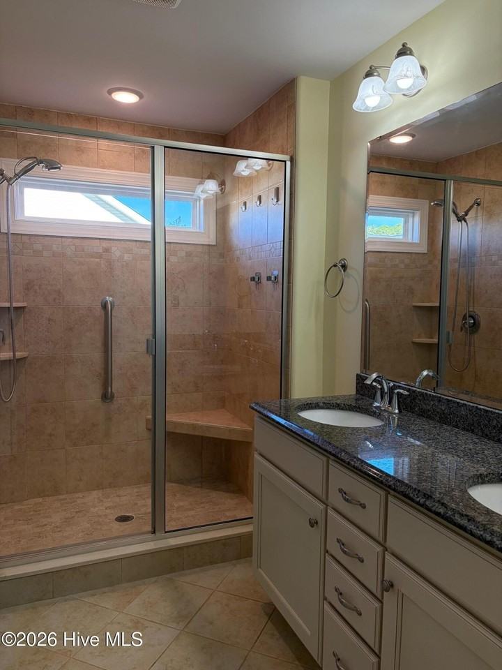 2134 Maple Leaf Dr - Photo 7 of 15