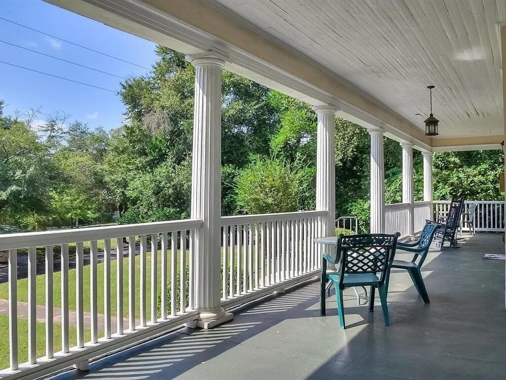 2419 Central Ave - Photo 2 of 16