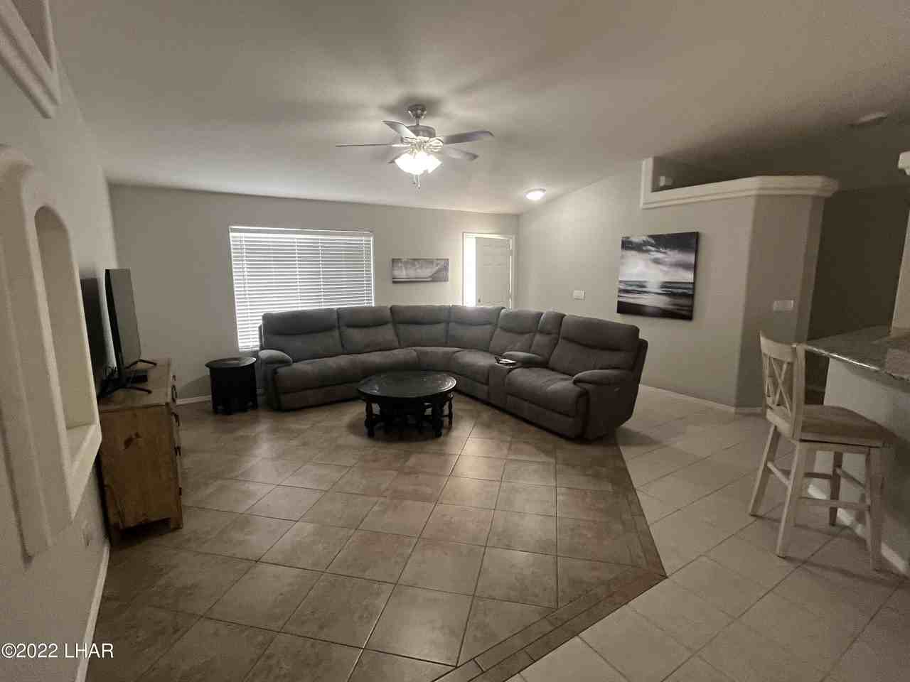 2570 Glengarry Dr - Photo 3 of 27