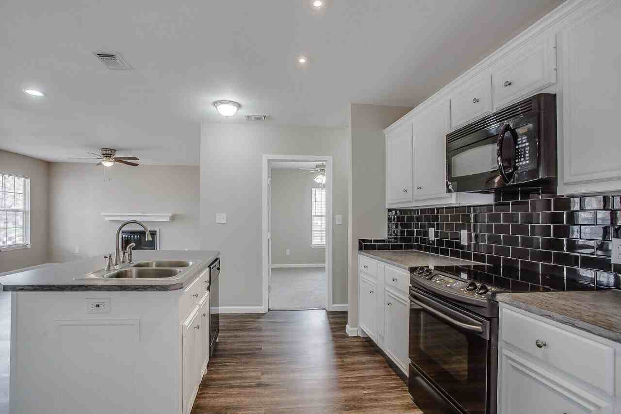 1909 16th Street unit: Front - Photo 6 of 13