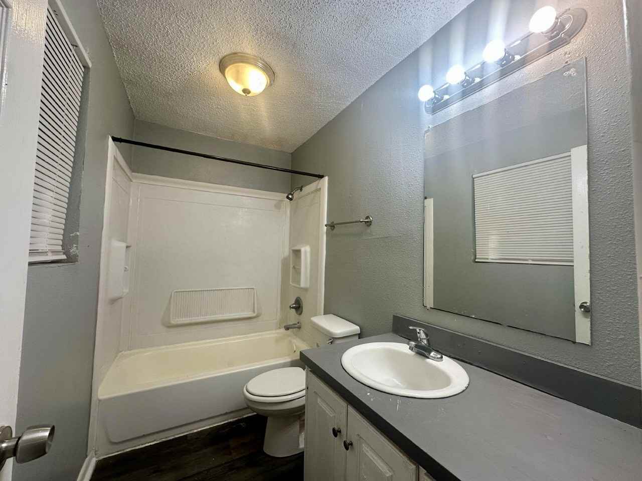 1809 14th St #30 - Photo 7 of 8