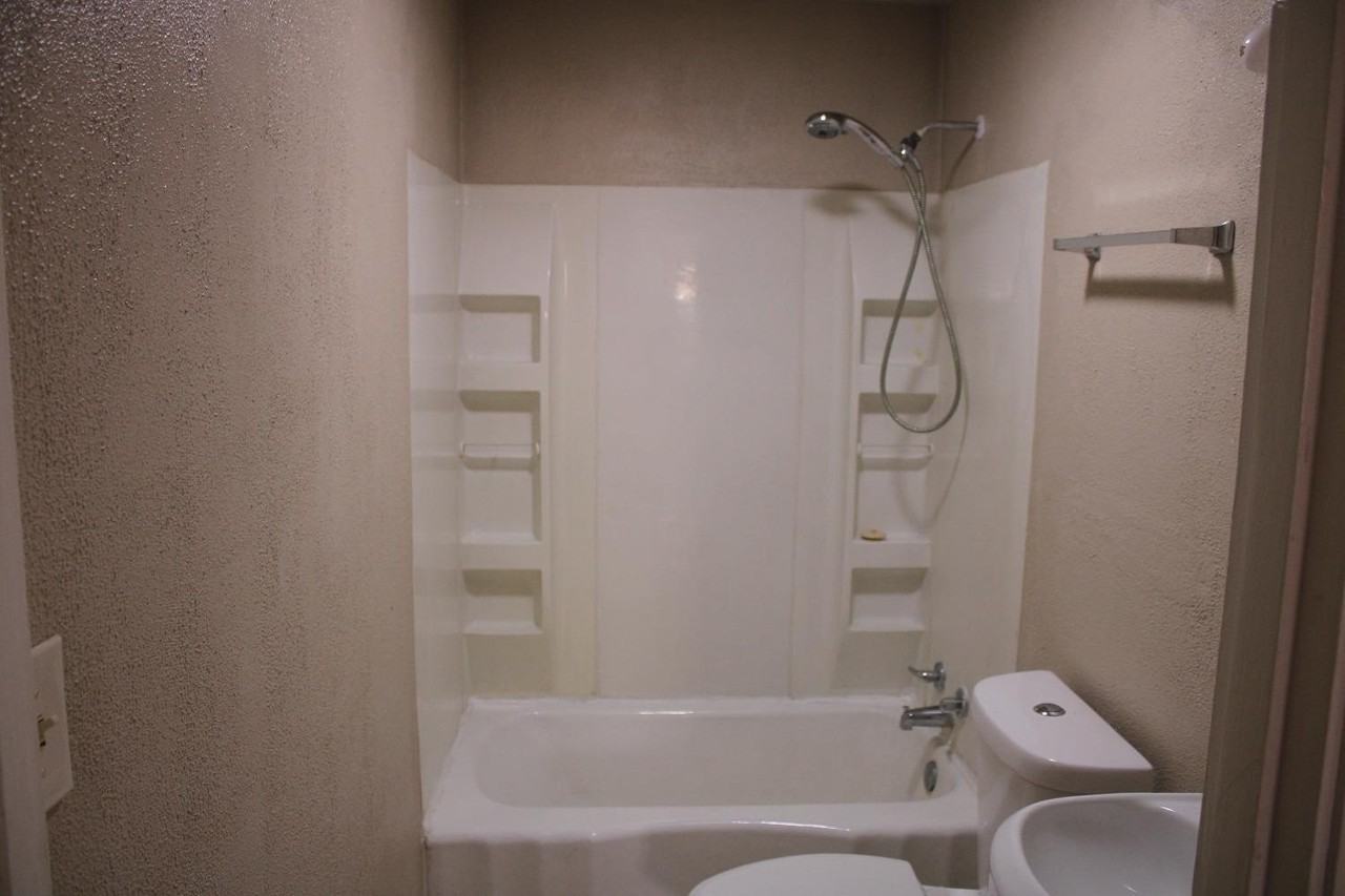 506 E Municipal Dr - Photo 4 of 9