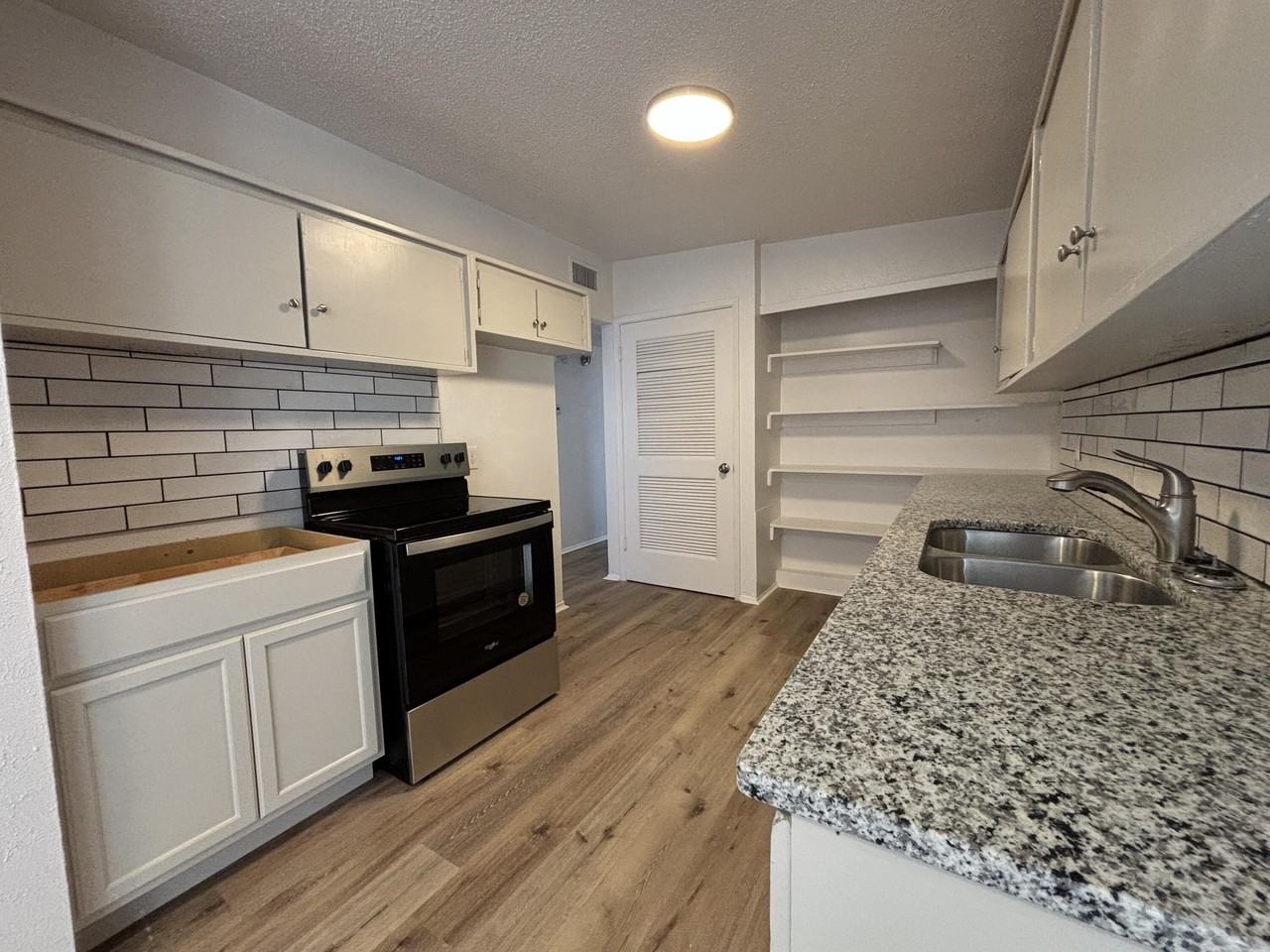 2719 66th St - Photo 5 of 13