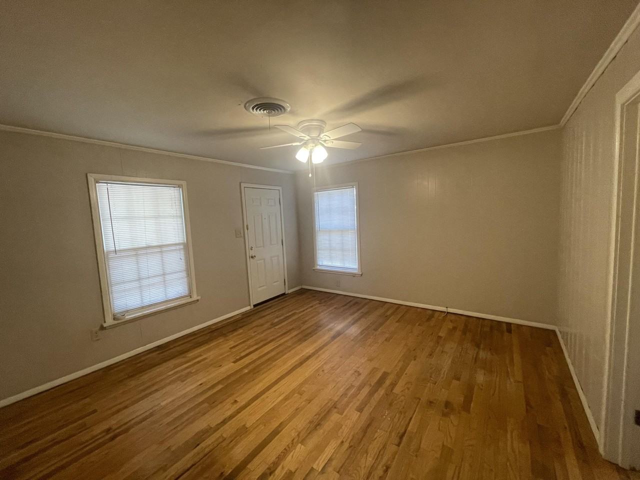 2820 36th St - Photo 5 of 11