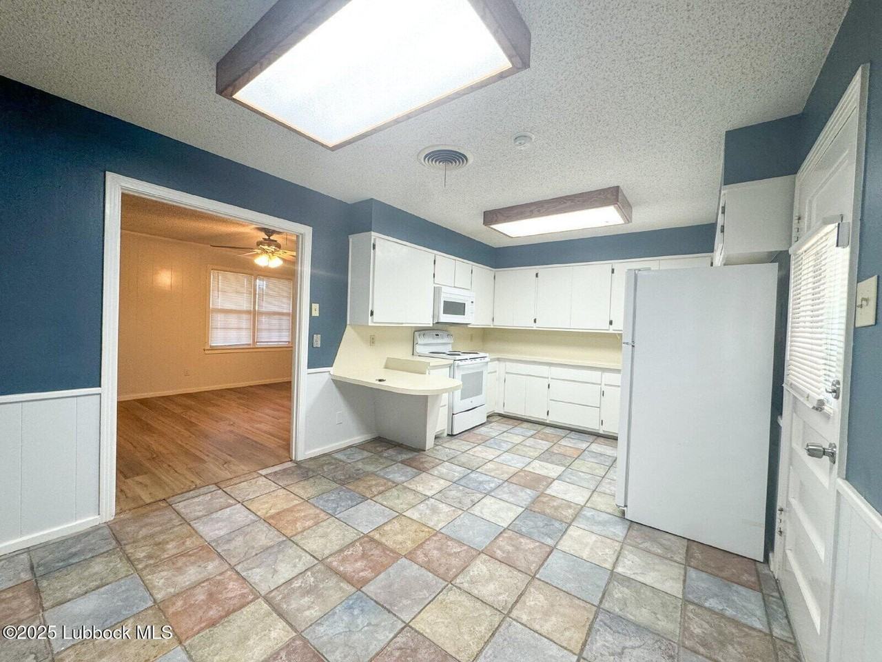 3306 36th St - Photo 5 of 13