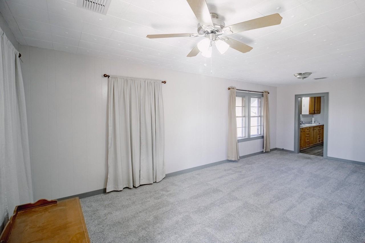 3114 Baylor St - Photo 3 of 11