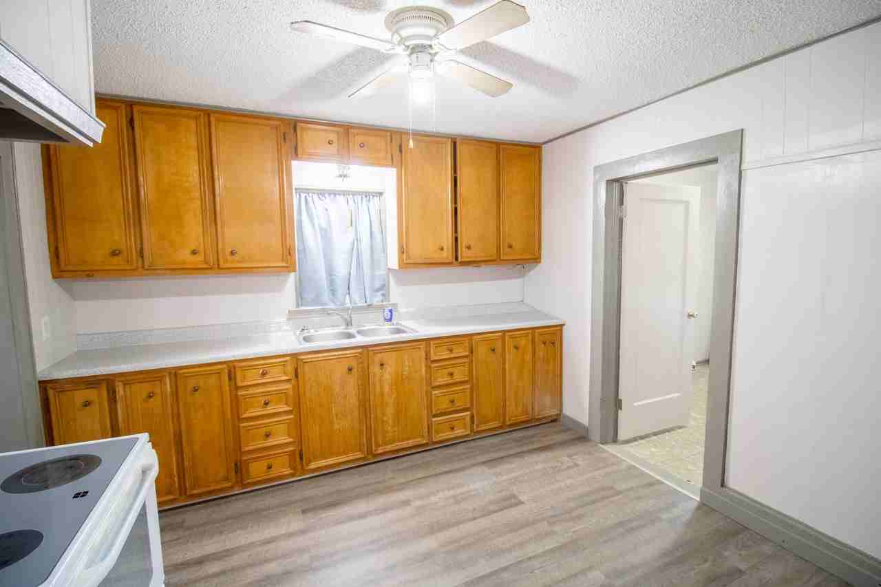 3114 Baylor St - Photo 5 of 11