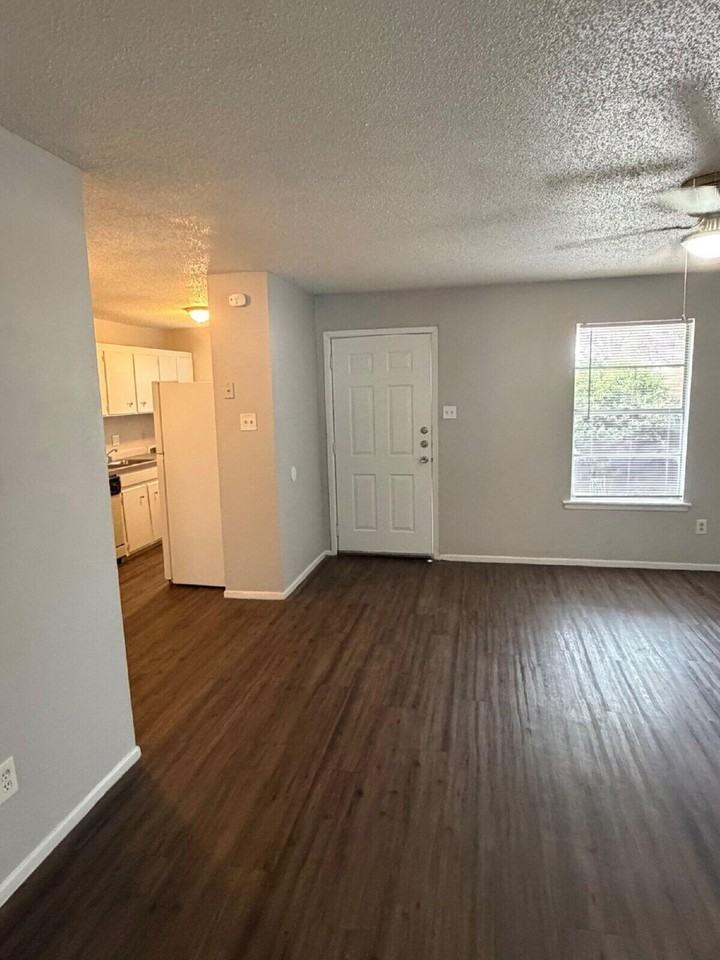 3211 35th St #A - Photo 5 of 16