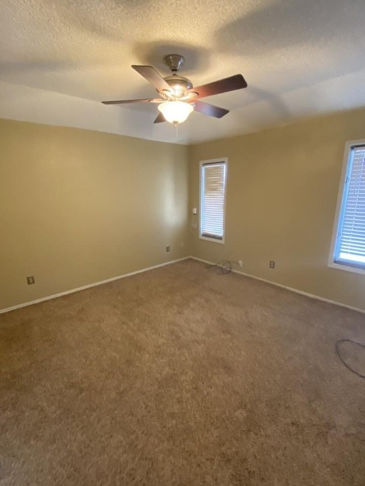 6818 Huron Ave - Photo 5 of 11