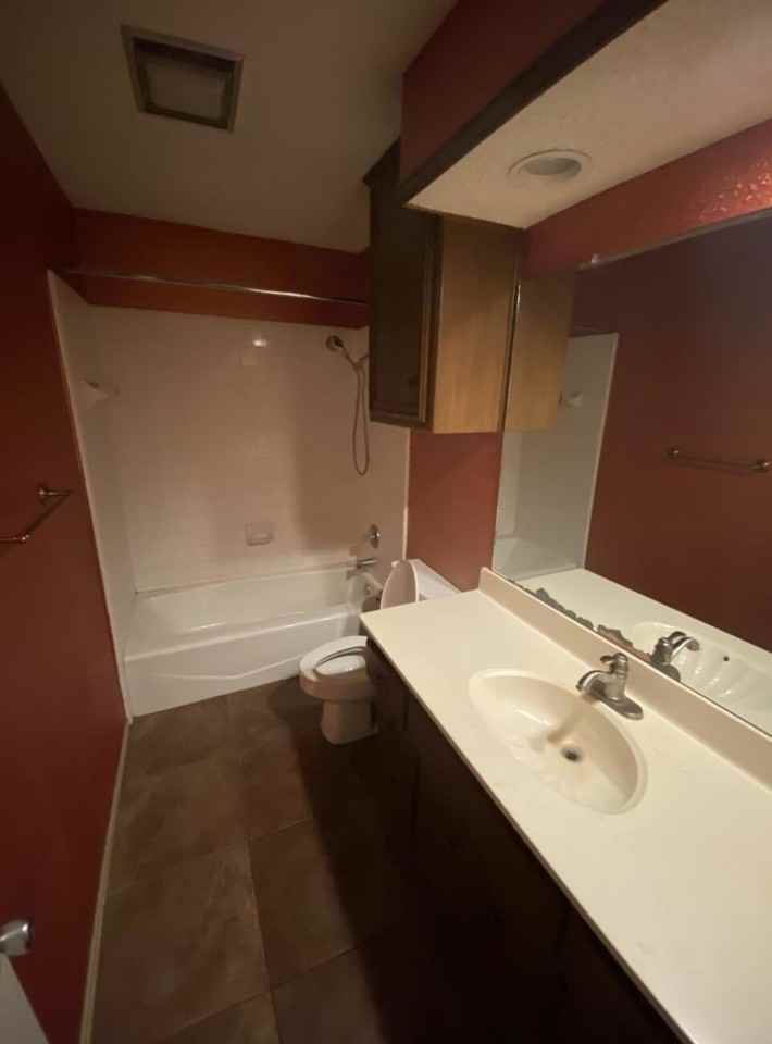 6818 Huron Ave - Photo 7 of 11