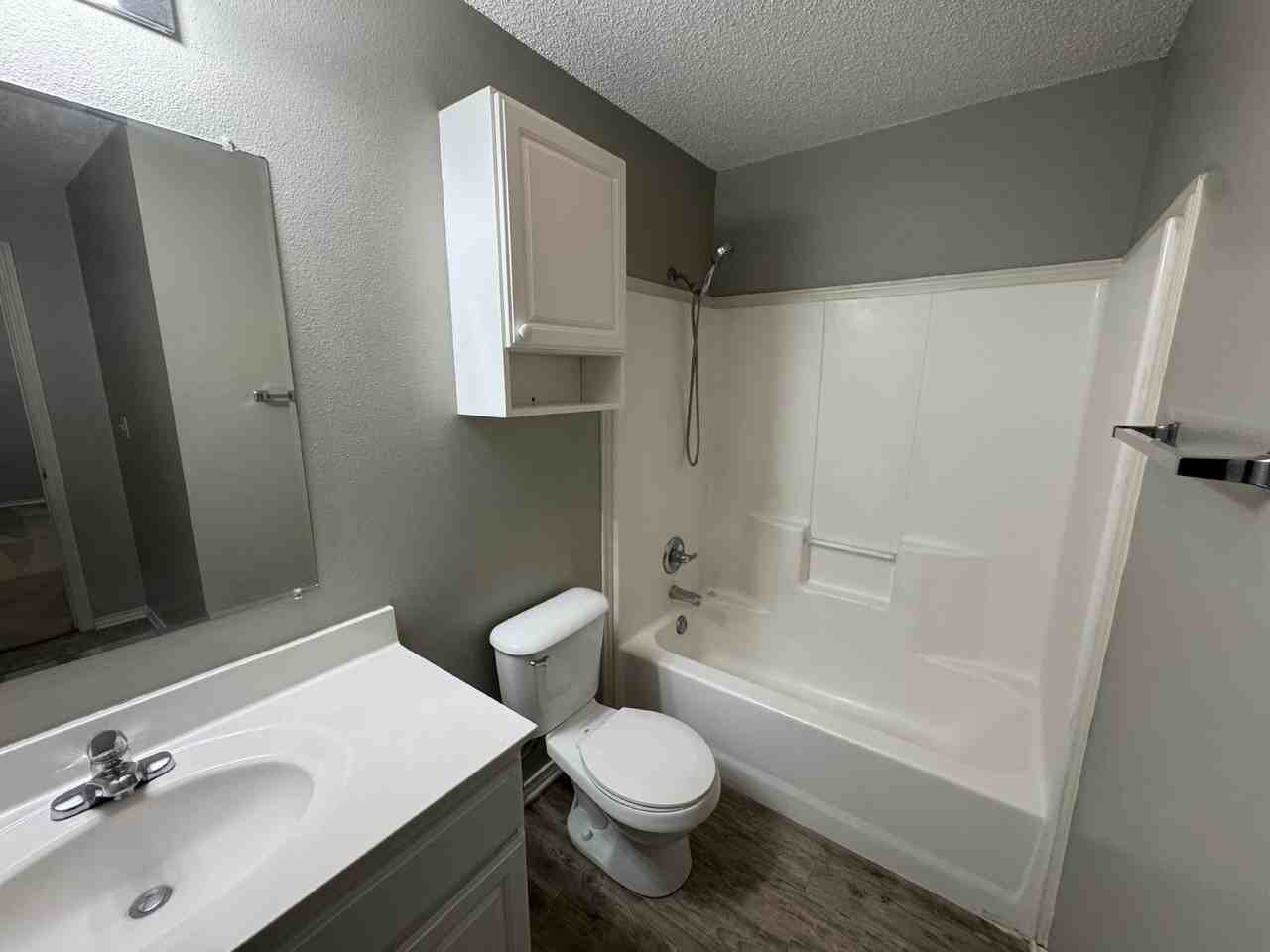 5839 7th St Apt D - Photo 6 of 9