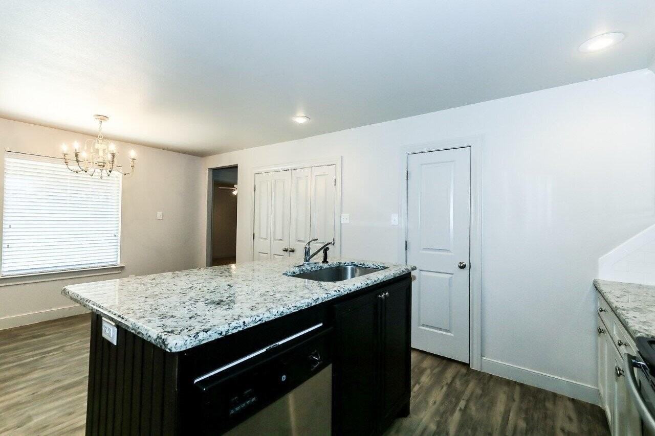 3822 133rd St Unit B - Photo 6 of 13