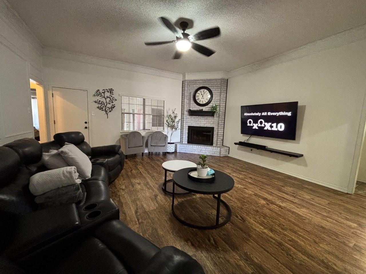 9701 Abbeville Ave - Photo 6 of 26