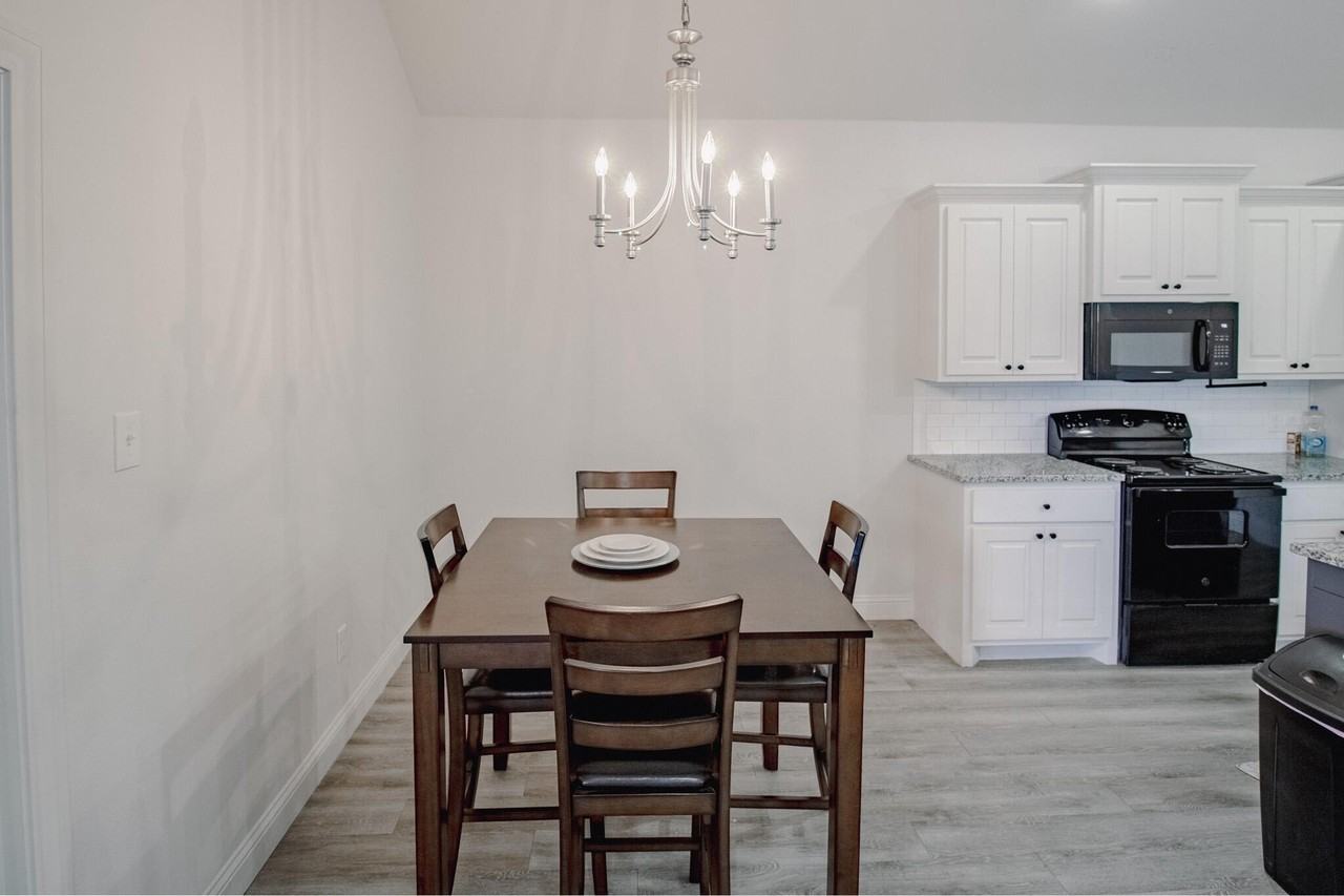 1718 102nd St Unit A - Photo 5 of 17