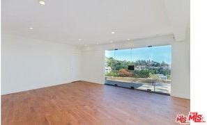 1874 Sunset Plaza Dr - Photo 4 of 8