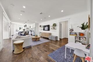 4621 Allott Ave - Photo 7 of 8