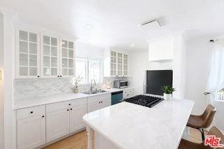 1033 20th St #U - Photo 6 of 8