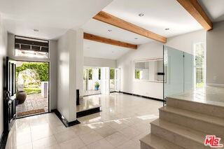 1561 Michael Ln - Photo 2 of 8