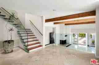 1561 Michael Ln - Photo 6 of 8