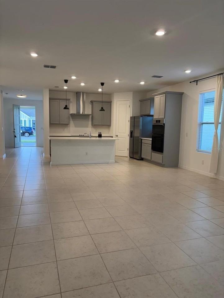 3125 Voyager Ave - Photo 2 of 17