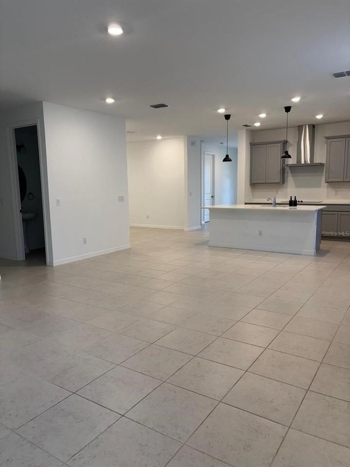 3125 Voyager Ave - Photo 4 of 17