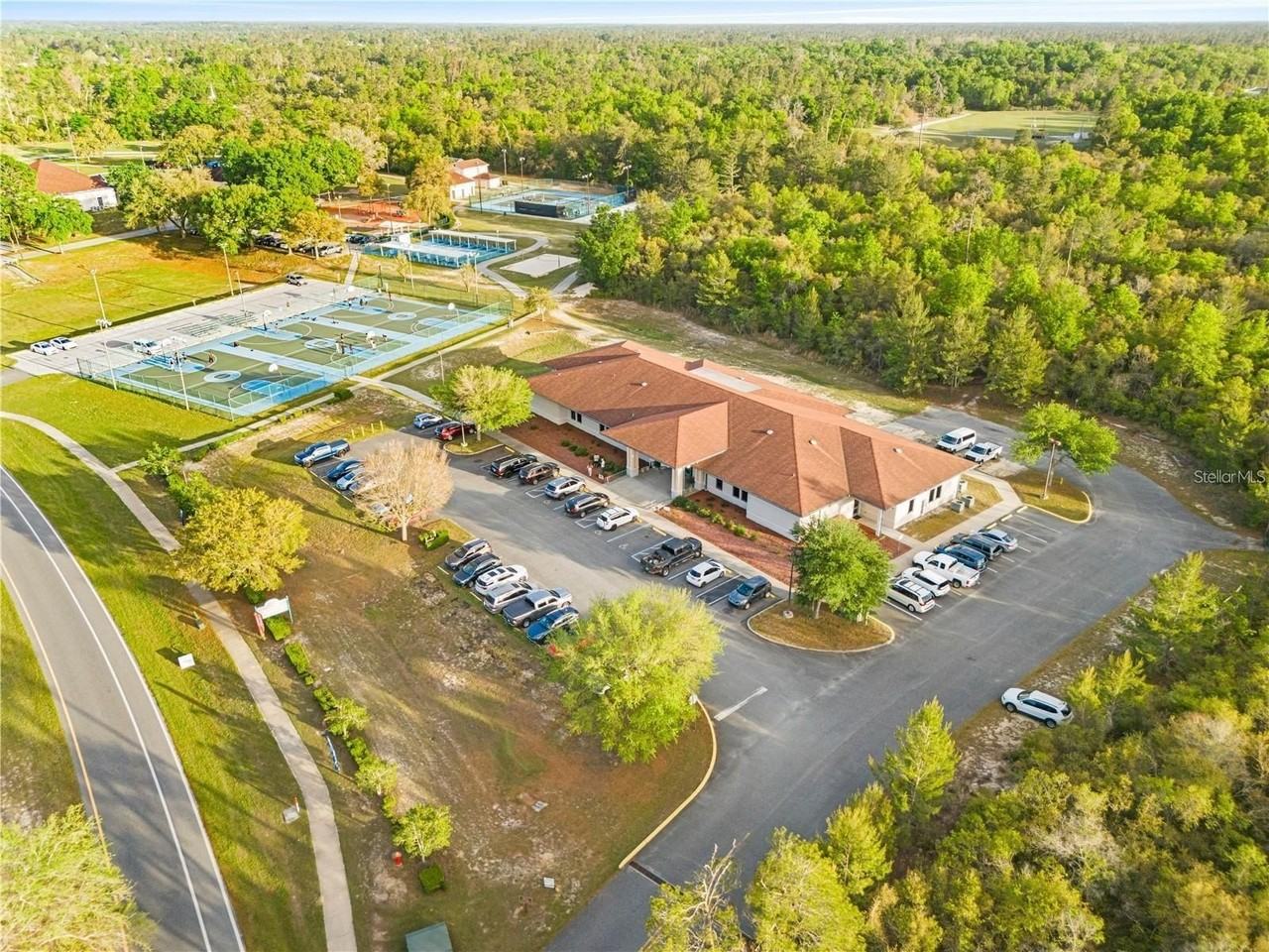 265 Marion Oaks Mnr - Photo 5 of 44