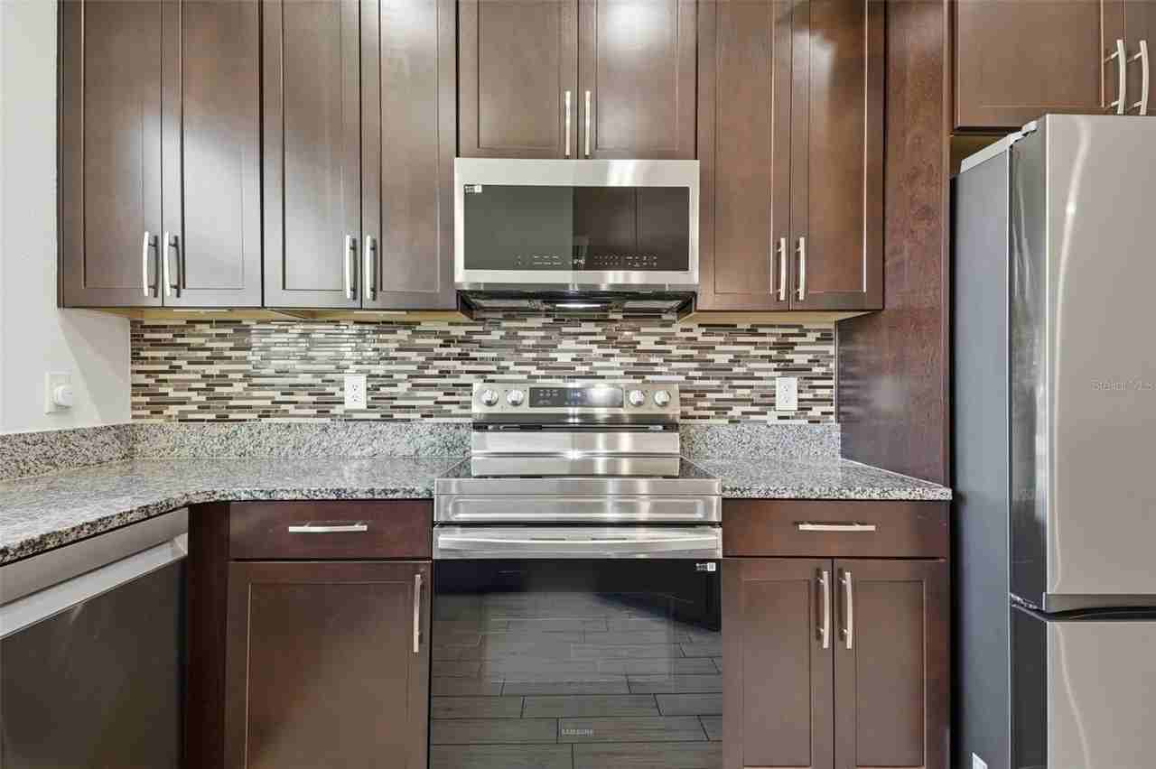 11539 Crowned Sparrow Ln - Photo 7 of 37