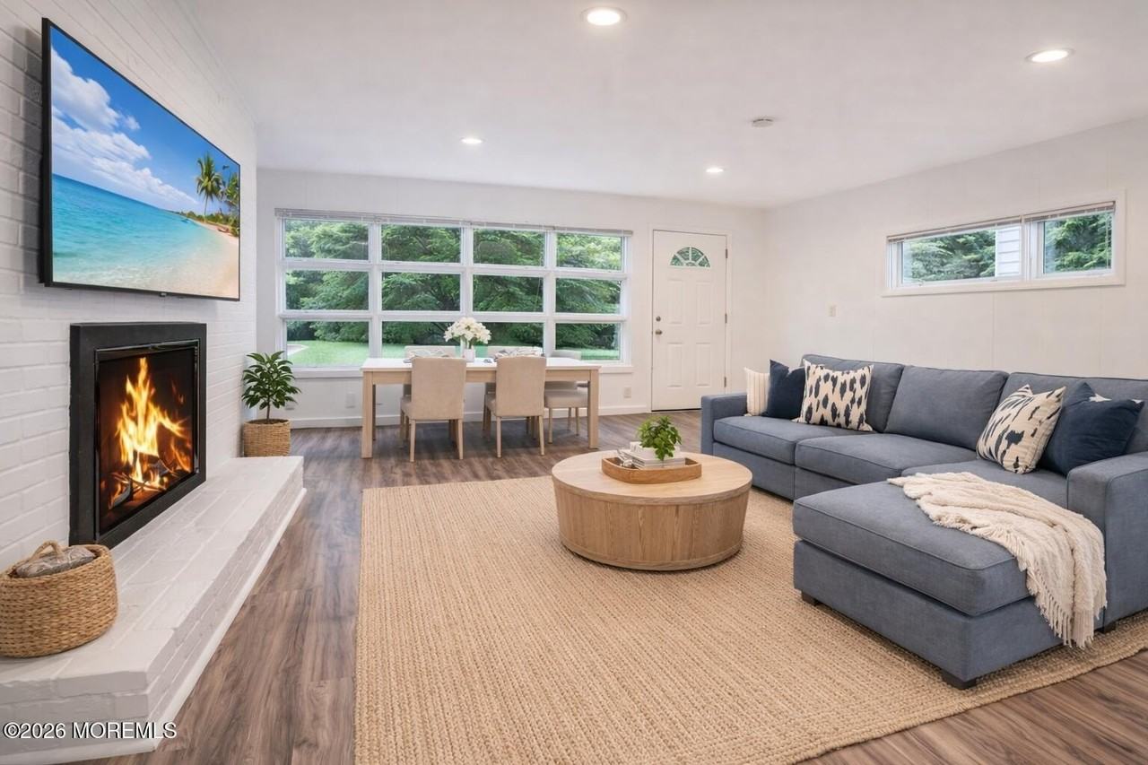 59 Lakewood Rd - Photo 3 of 5