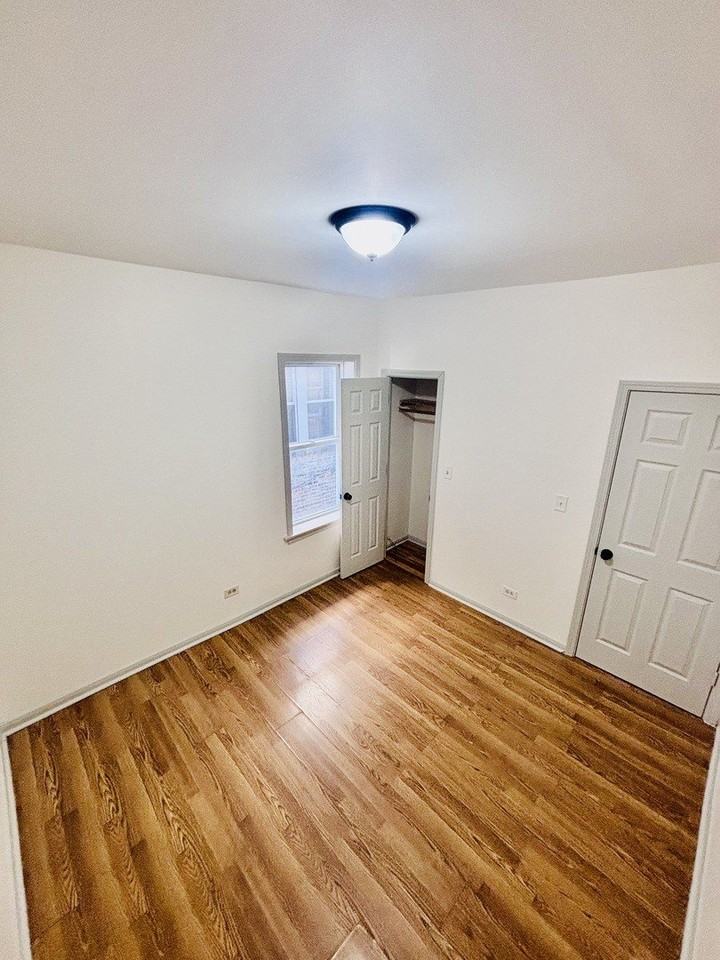 1715 N Meade Ave - Photo 5 of 12