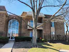 featured image of 910 W Alleghany Dr Apt 2b