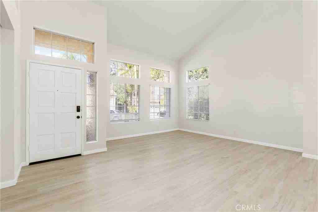 24452 Kings Vw - Photo 3 of 26