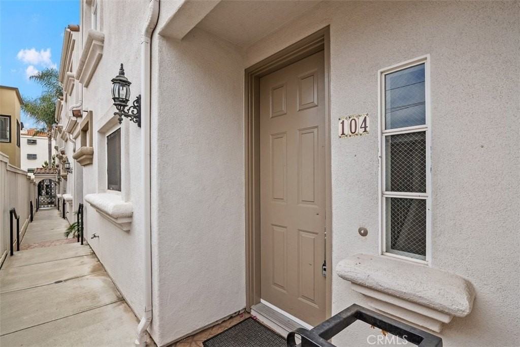 3622 Indiana St #104 - Photo 2 of 32