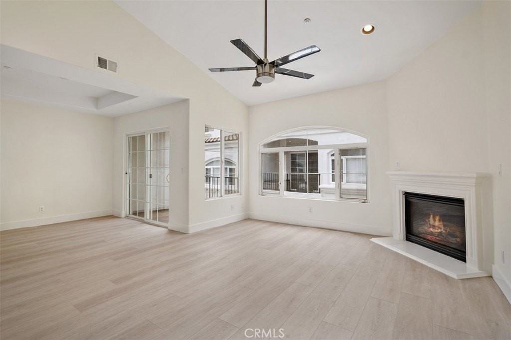 3622 Indiana St #104 - Photo 7 of 32