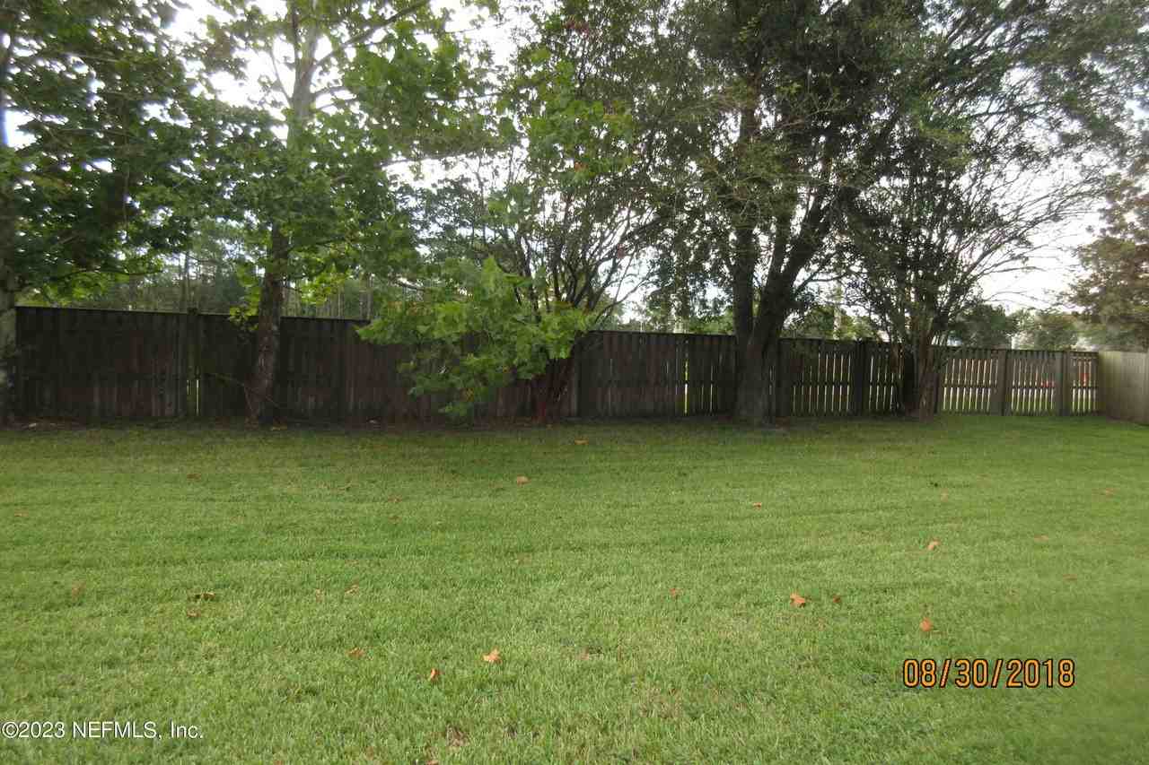 12546 Long Lake Ct - Photo 4 of 15