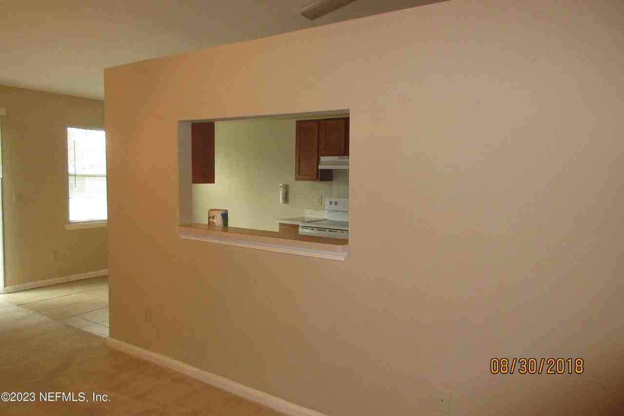 12546 Long Lake Ct - Photo 6 of 15