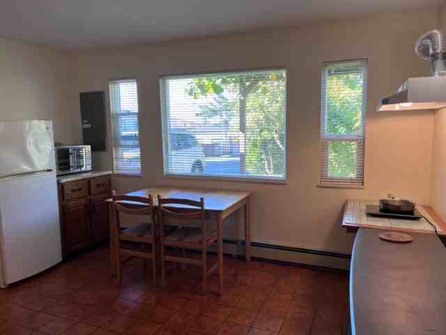 Hastings St & Springer Ave #1 room - Photo 5 of 17