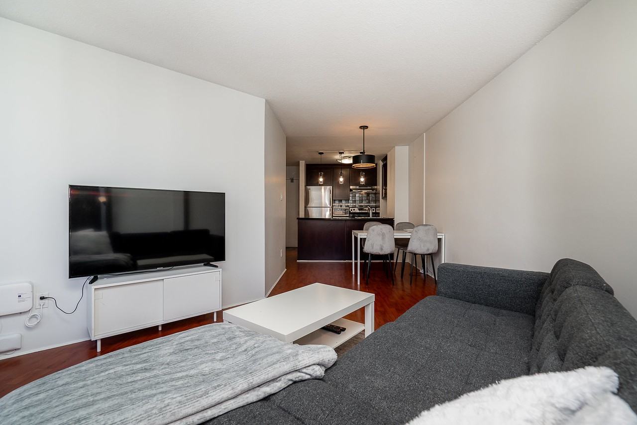 1333 Hornby Street - Photo 2 of 24