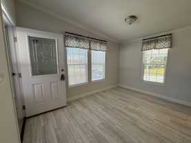 2 Coach And Four Ct #0415 - Photo 1 of 1