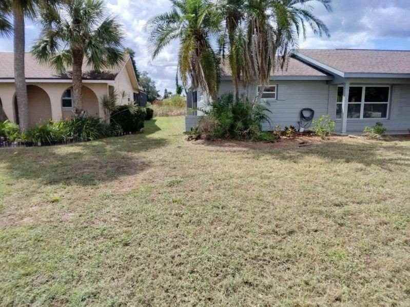 738 Flamingo Dr - Photo 2 of 15