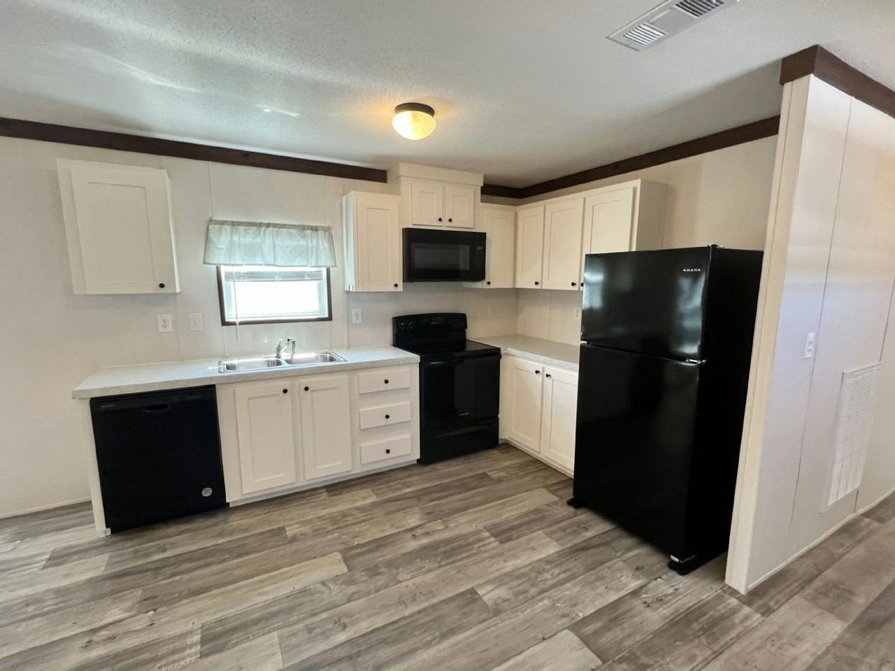 31 Park Place Est #31 - Photo 3 of 17