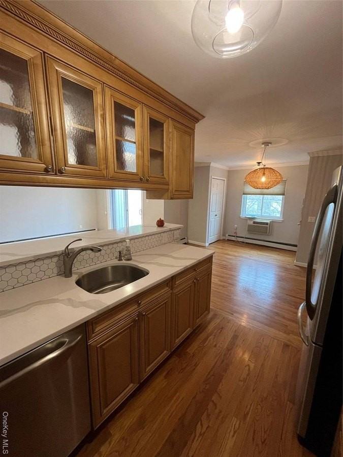 77 Richmond Blvd #4A - Photo 2 of 12